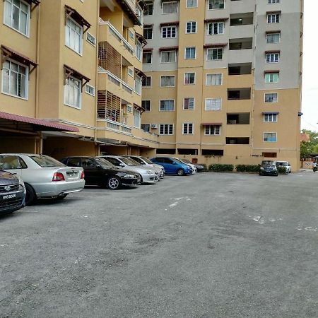 Homestay Kuala Terengganu Near Batu Burok, Hospital Hsnz, Ktcc Mall, Drawbridge C Exterior photo